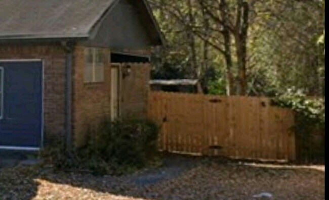 Foto del edificio - 1703 NW Morningside Dr
