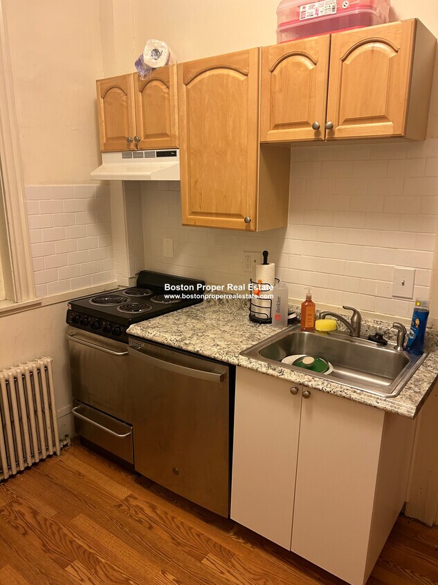 Foto del edificio - 25 Bay State Rd