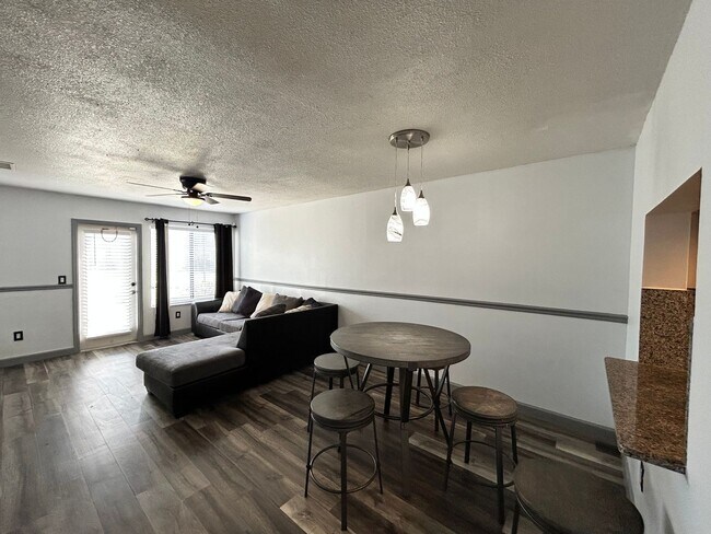 Foto del edificio - Upgraded 2BD/2BA Condo in Central Orlando!!