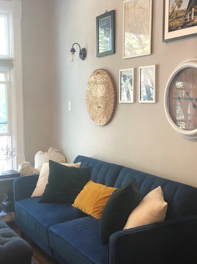 Foto del edificio - 2245 W Shakespeare Ave