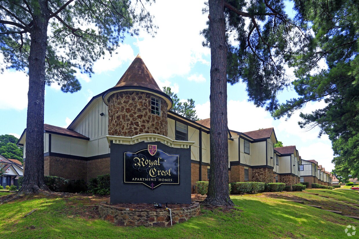 Royal Crest Rentals in Tyler at 1909 Sybil Ln Tyler, TX