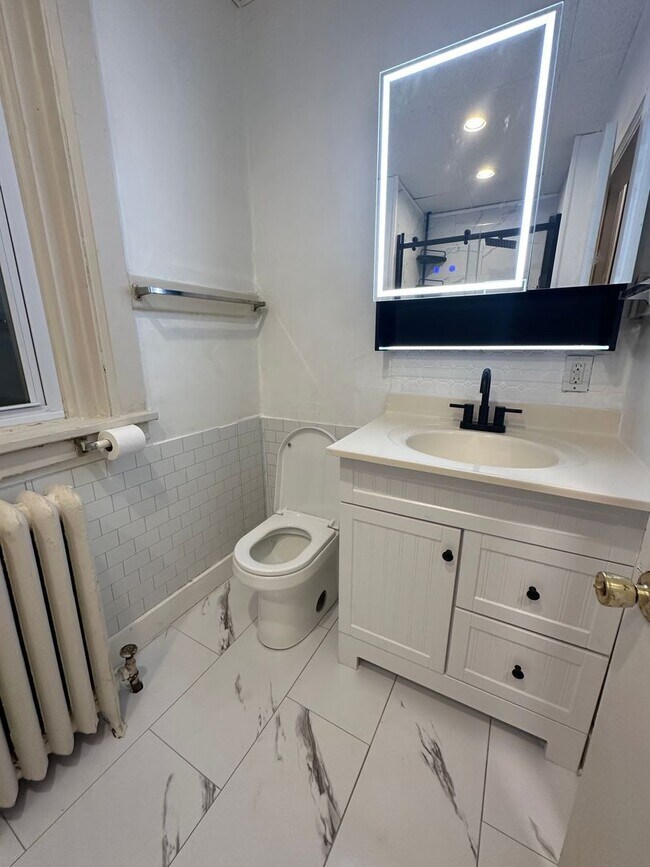 Foto del edificio - 5460 Broad St