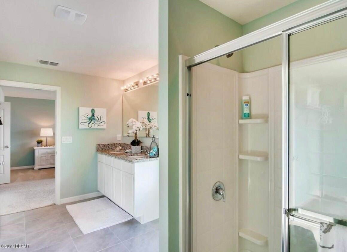 Foto principal - 1669 Stowers St