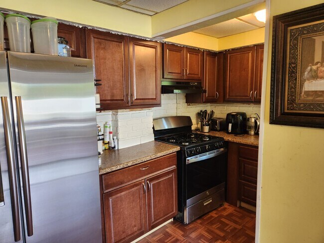 Foto del edificio - 55 Worrall Ave