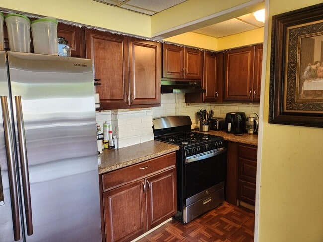 Building Photo - 55 Worrall Ave