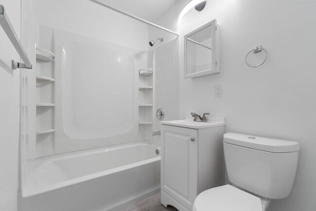 Building Photo - 21 Midland Heights Cir