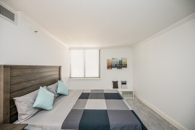 Foto del edificio - 3525 Sage Rd