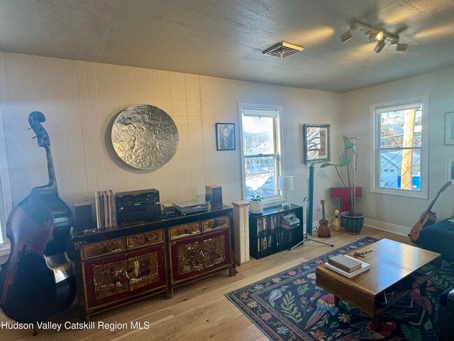 Building Photo - 173 Smith Ave