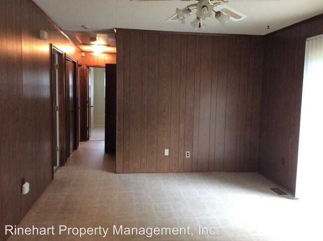 Building Photo - 3 br, 1.5 bath House - 1648 Amber Lane