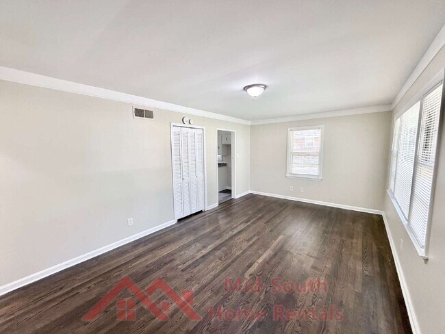 Foto del edificio - 3284 Parham St