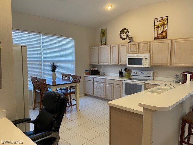 Foto del edificio - 2512 SW 12th Pl