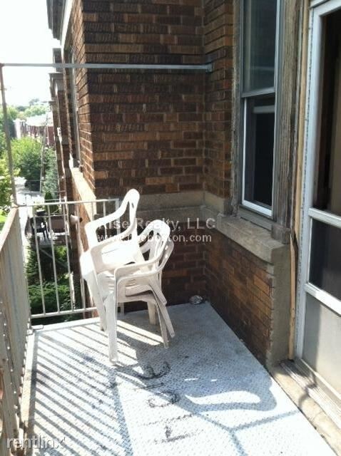 Building Photo - 2 br, 1 bath  - 2013 Commonwealth Ave Apt 3F