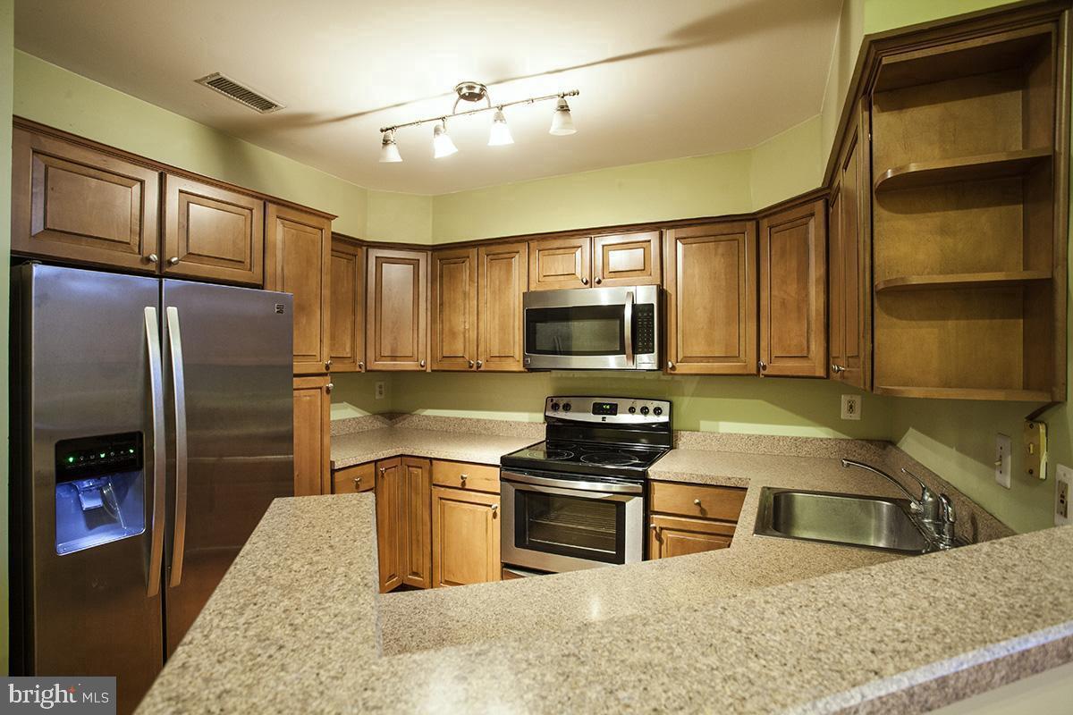 7852 Old Farm Ln, Ellicott City, MD 21043 House for Rent in Ellicott