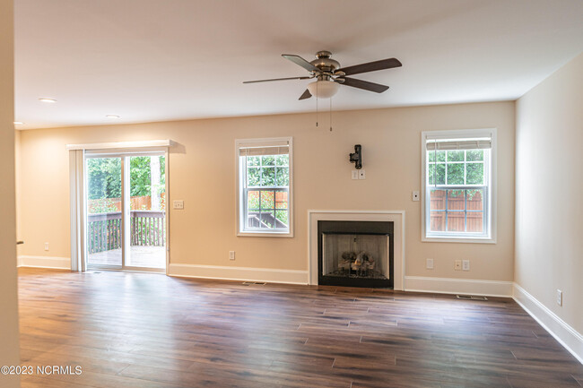 Building Photo - 545 N Saylor St