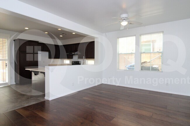 Foto del edificio - 9134 S Roberts Rd