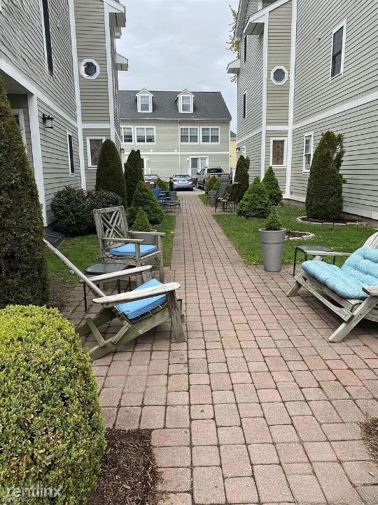 Foto del edificio - 5 br, 2.5 bath Townhome - 36 Raymond St # ...