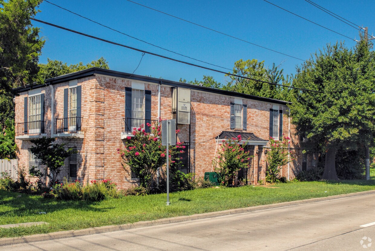 210 Texas Pky, Missouri City, TX 77489 Apartments in Missouri City