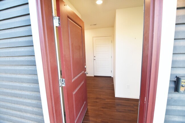 Foto del edificio - 18693 E 54th Ave