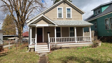 Building Photo - 1212 W 14th Ave
