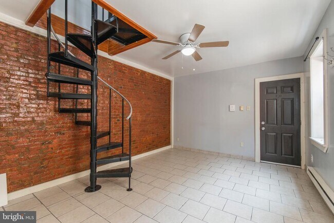 Foto del edificio - 513 W Girard Ave