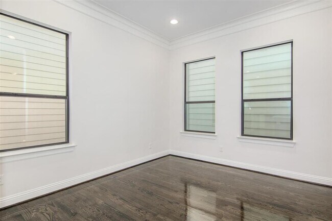 Foto del edificio - 1508 Johnson St