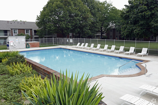 Building Photo - Three Meadows Apartments