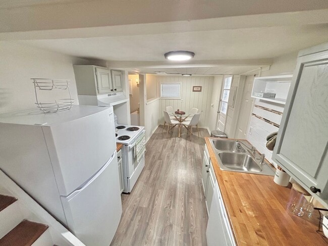 Foto del edificio - Furnished 2bd | Free internet 1 year!