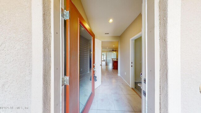 Foto del edificio - 13950 Berryview Rd