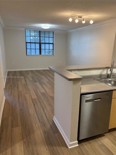 Foto del edificio - 1919 Van Buren St