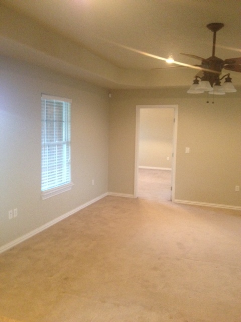 Building Photo - NORTHEAST CLOVIS BEAUTIFUL LANDSCAPE NEAR ...