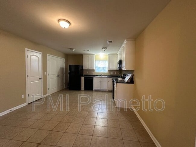 Building Photo - 1651 Horseshoe Dr