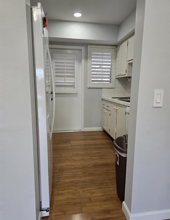 Primary Photo - 2461 SW 82nd Ave