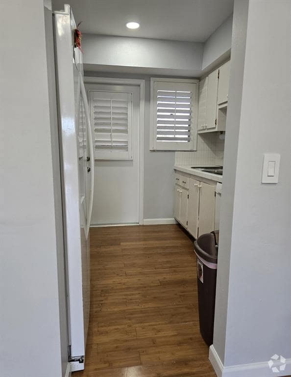 Building Photo - 2461 SW 82nd Ave