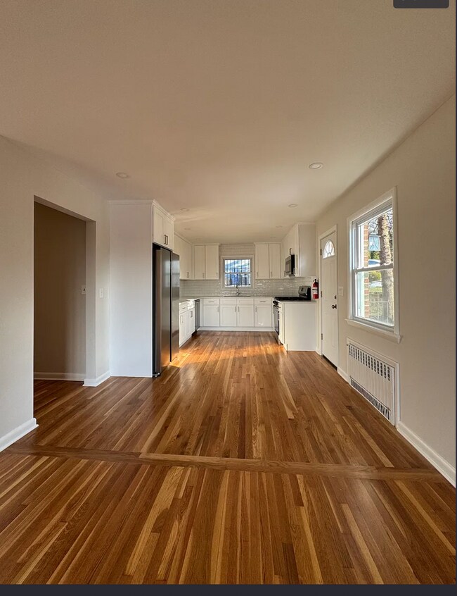 Foto del edificio - 639 Oakdene Ave