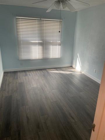 Foto del edificio - 4300 Mackey Dr