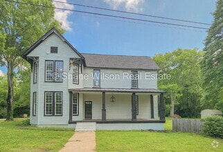 Building Photo - 331 Smith Cir
