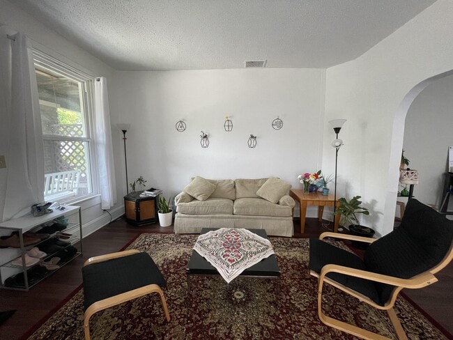 living room - 2229 Union St