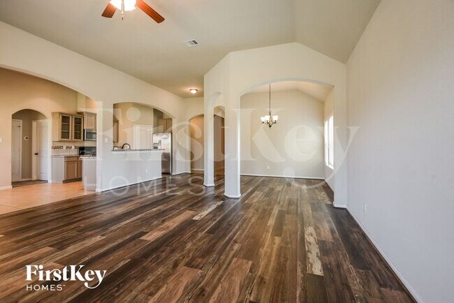 Foto del edificio - 29326 Buffalograss Ct
