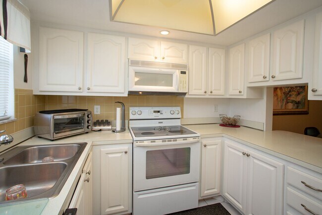 Foto del edificio - Seasonal or Annual Property Available!