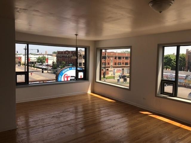 Foto principal - 8110 S Cottage Grove Ave