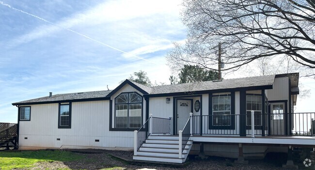 Building Photo - 6415 Mitchell Rd
