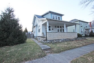 Building Photo - 228 Hedges St