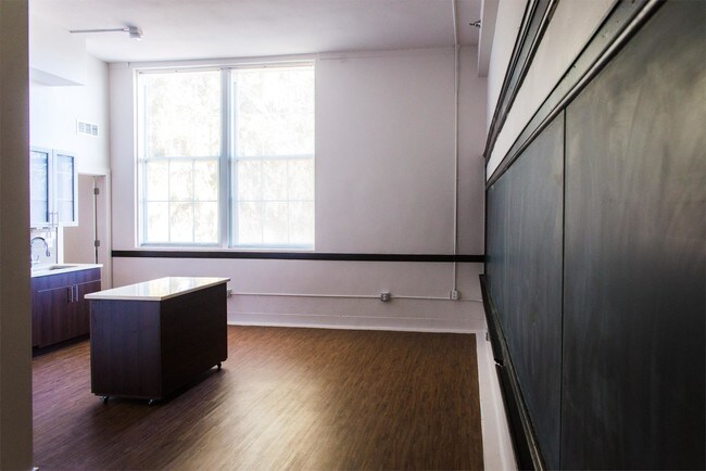 Foto del edificio - 1100 3rd Ave