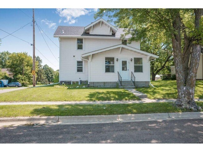 Foto del edificio - 857 Bradley Ave