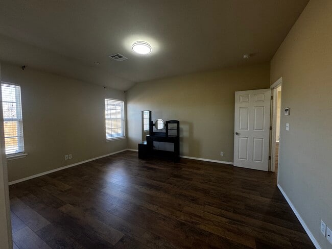 Foto del edificio - 14724 S Fern Pl