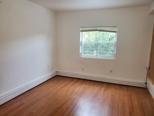 Foto del edificio - Bright 2 bedroom apartment