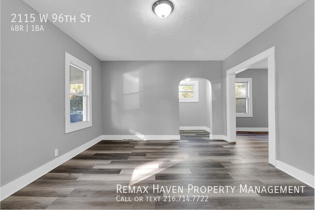 Foto del edificio - 2115 W 96th St