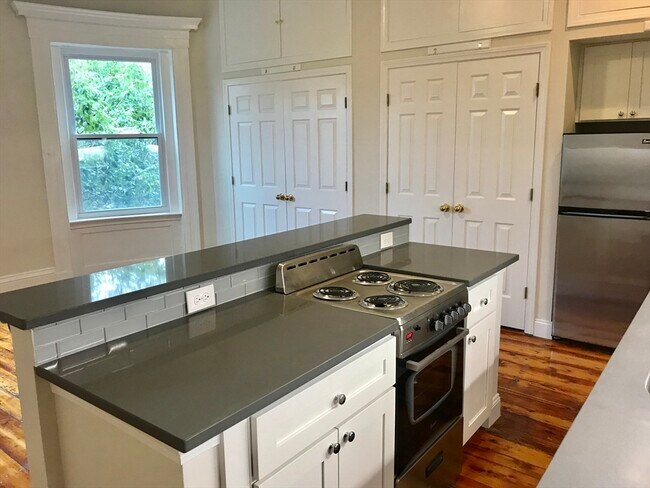 Foto del edificio - 614 Massachusetts Ave