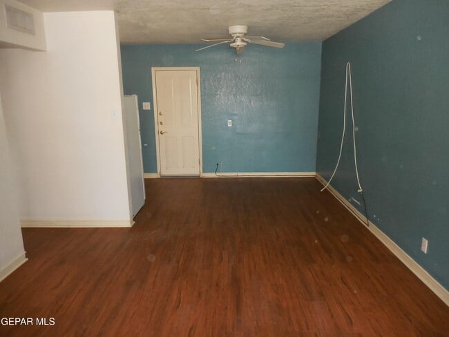 Building Photo - 701 W Yandell Dr