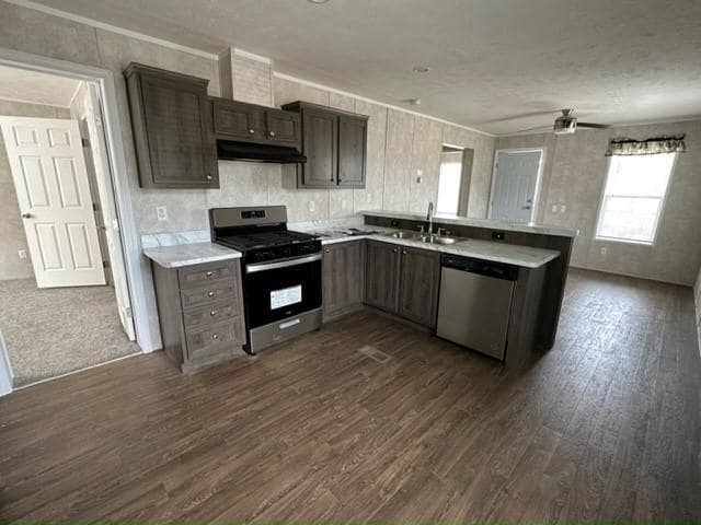 Building Photo - 218 Cardinal Ln
